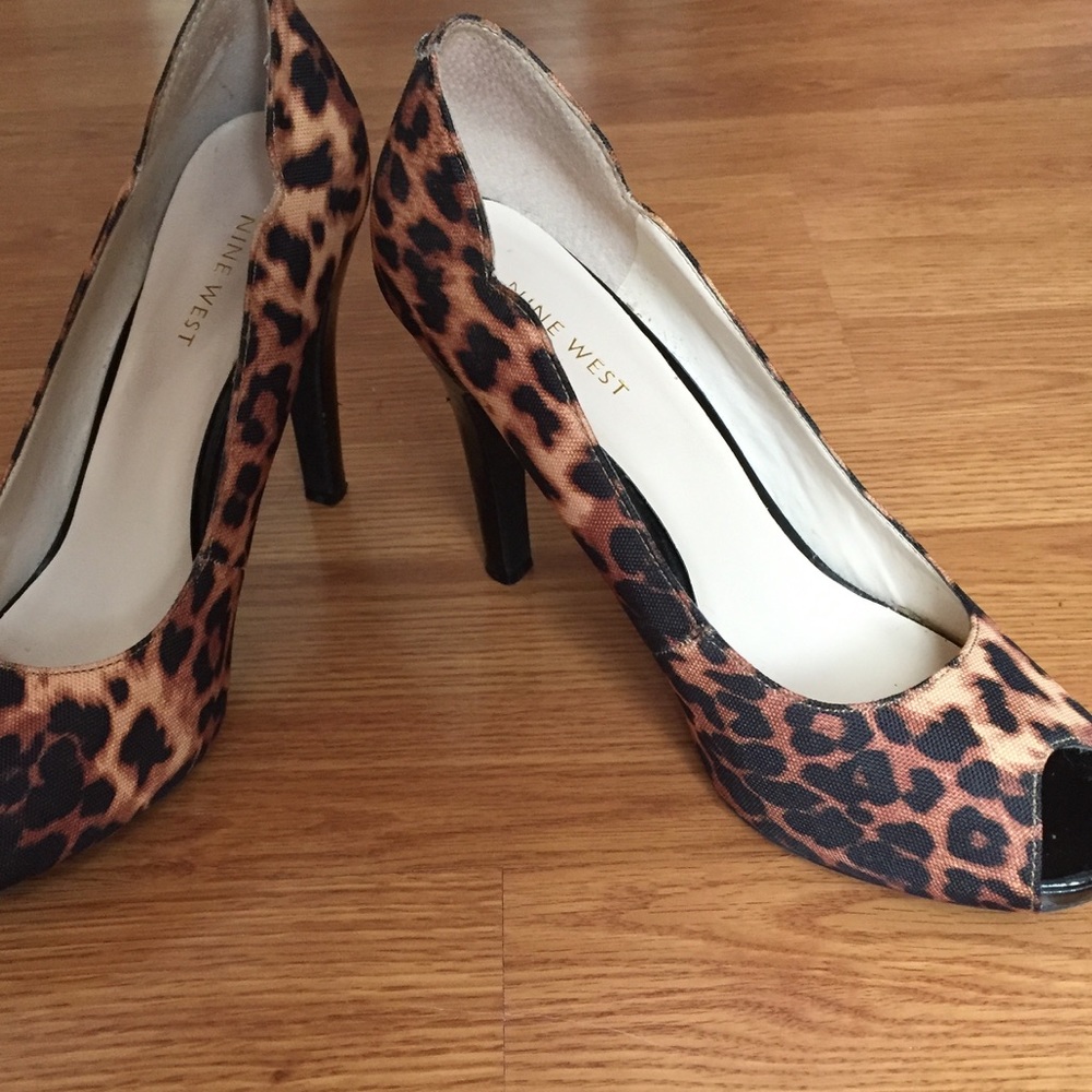 Nine West Animal Print Peep Toe Heels - 8.5 🌺